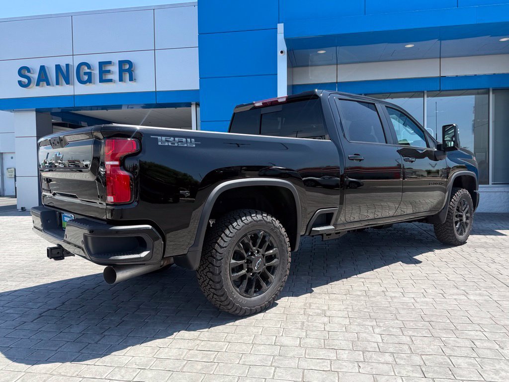 2026 Chevrolet Silverado 2500 HD LT view 10