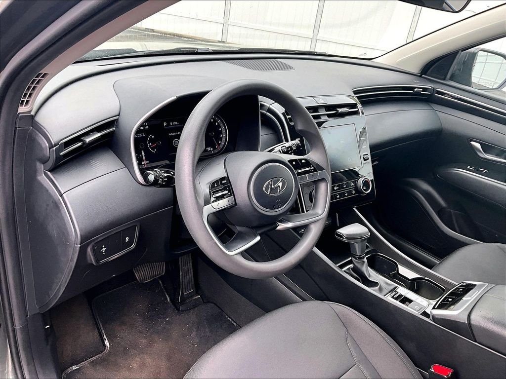 Used 2022 Amazon Gray Hyundai SEL image 8