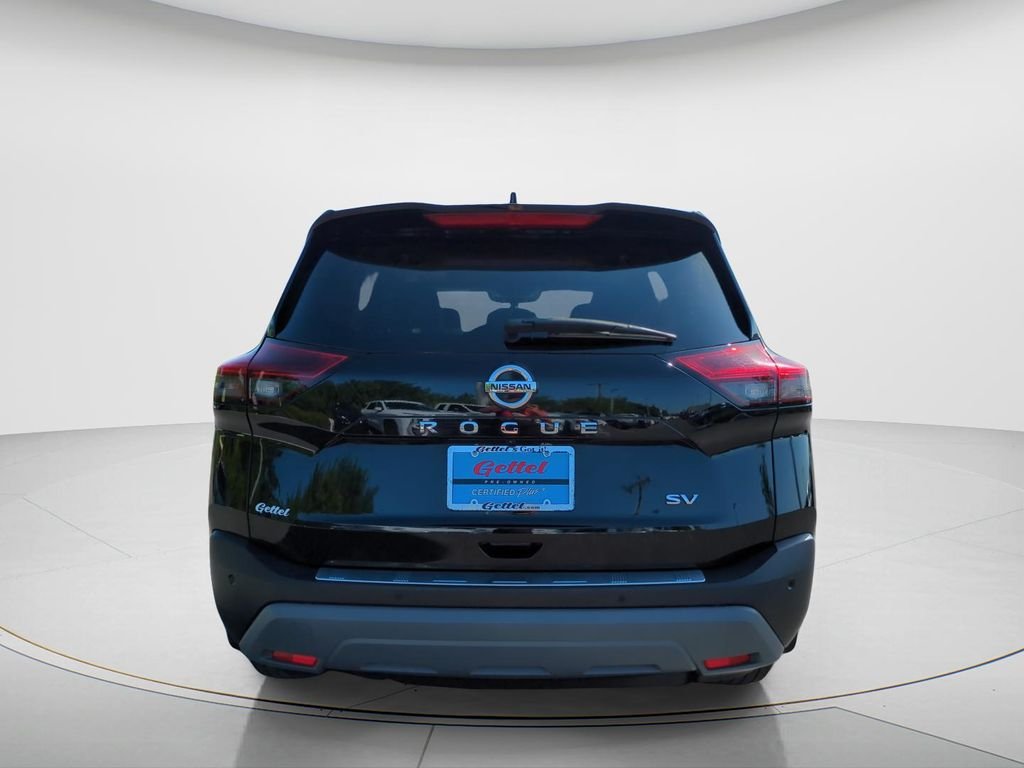 Used 2021 Black Nissan SV image 6