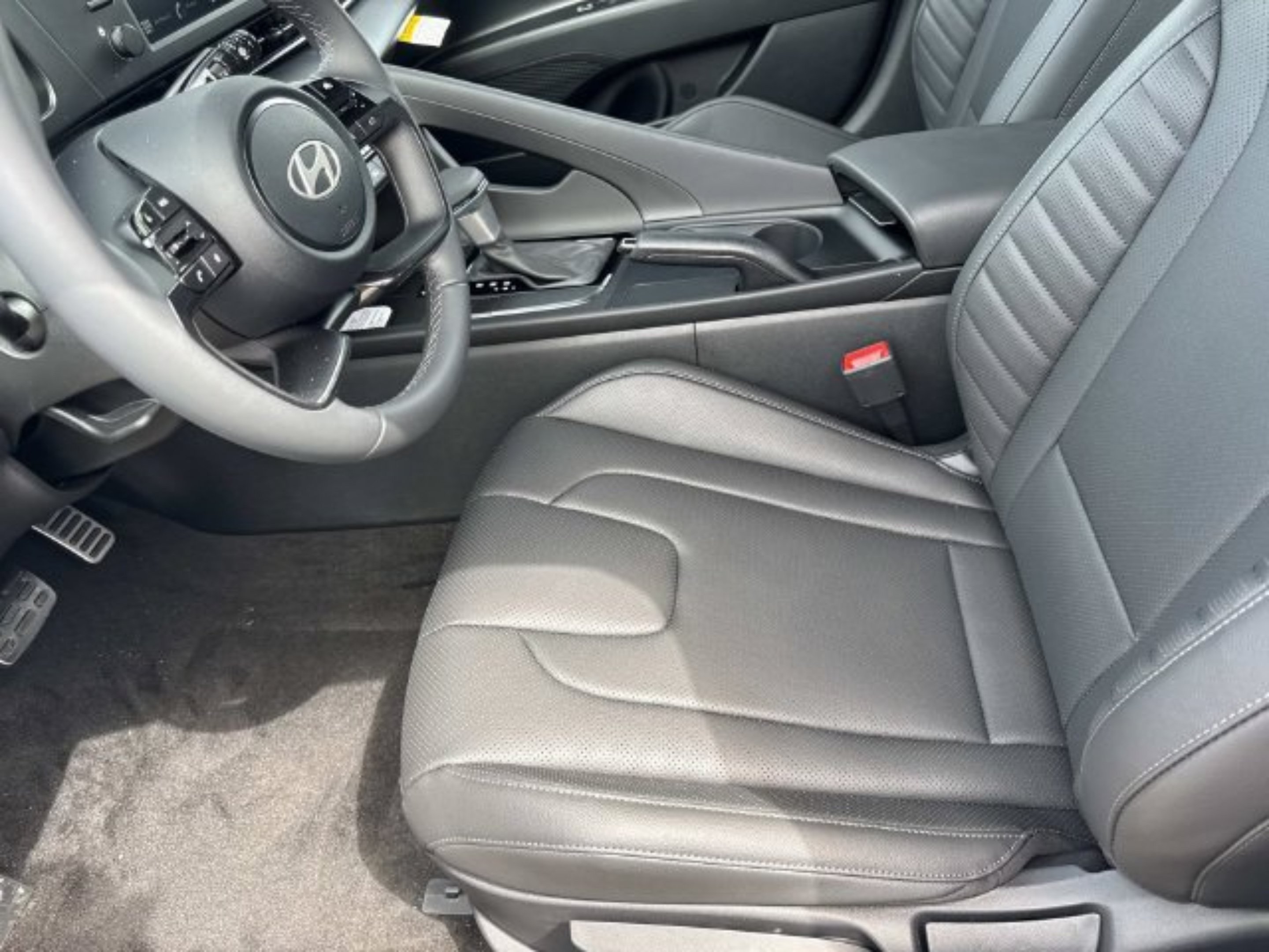 New 2026 Amazon Gray Hyundai SEL Sport Plus image 14