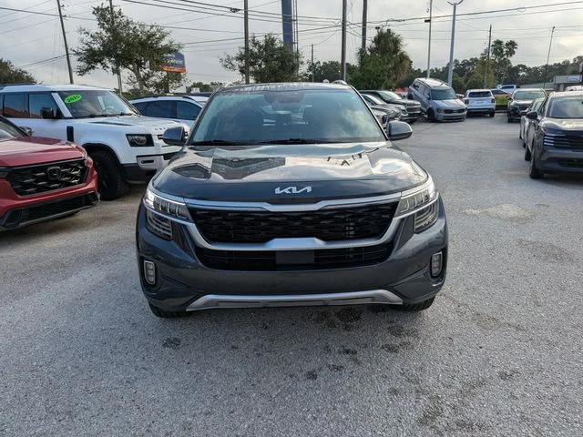 Used 2022 Gray Kia SX image 5
