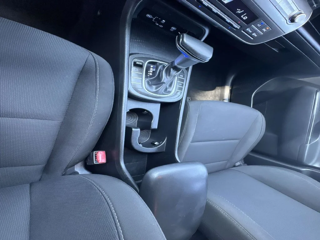 Used 2025 Gray Hyundai SEL image 41