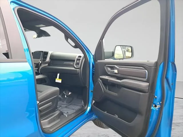New 2026 Hydro Blue Pearl-Coat Exterior Paint RAM BIG HORN image 15