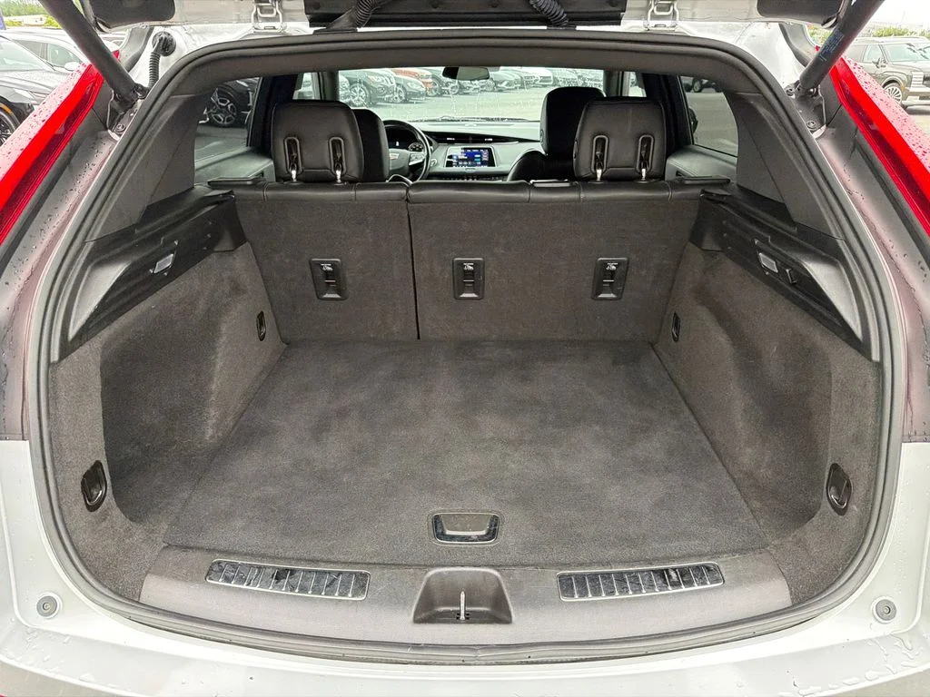 Used 2022 Silver Cadillac Premium Luxury image 18