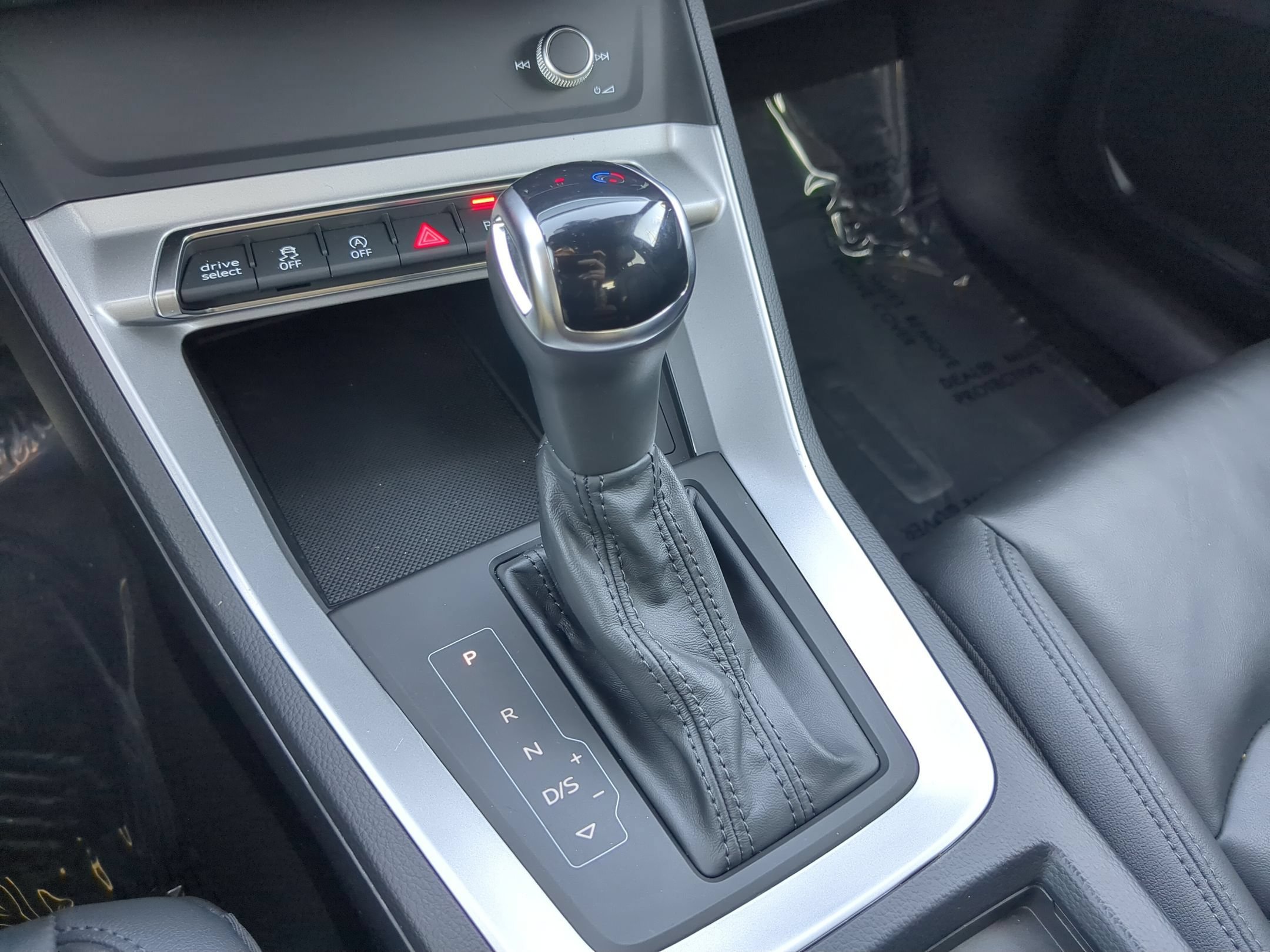 Used 2025 Gray Audi S line Premium image 25