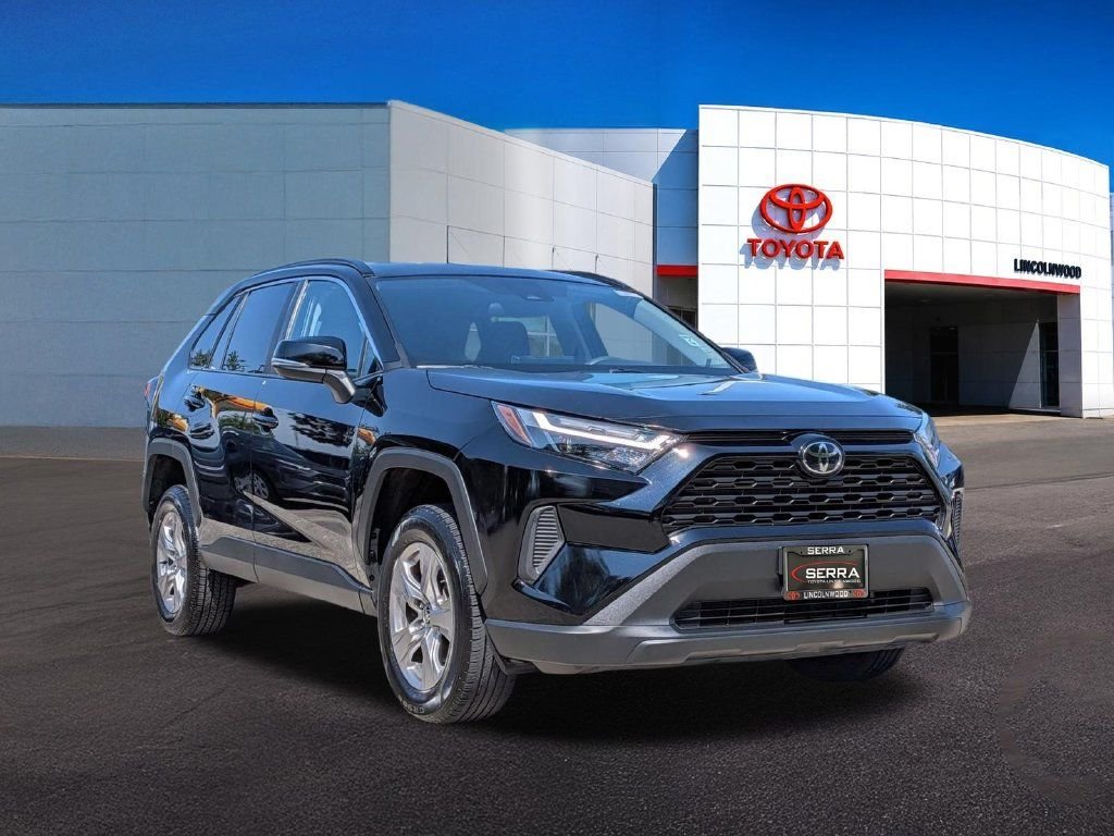 Used 2025 Black Toyota XLE image 9