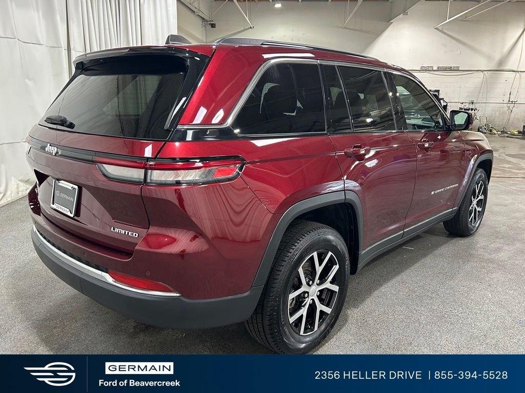 Used 2024 Velvet Jeep Limited image 8