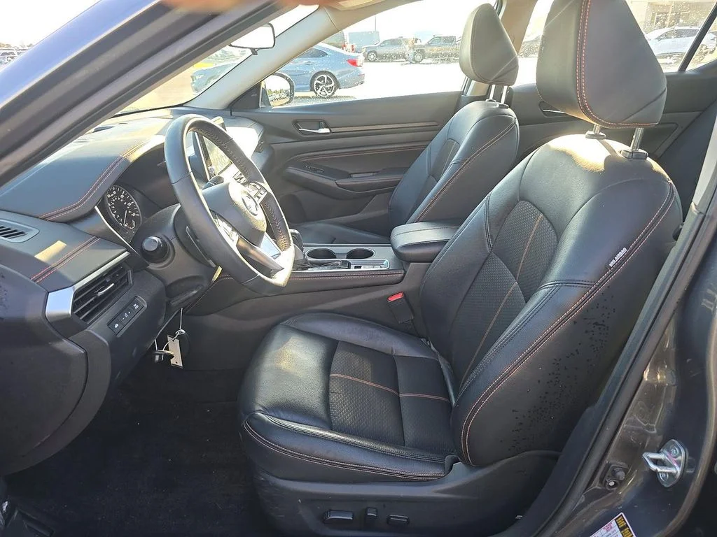 Used 2021 Gray Nissan 2.5 SR image 6
