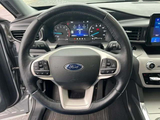 Used 2023 Silver Ford XLT image 17