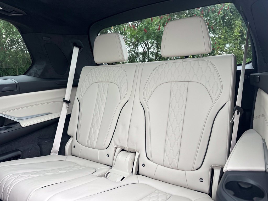2026 BMW X7 M60i - Photo 24