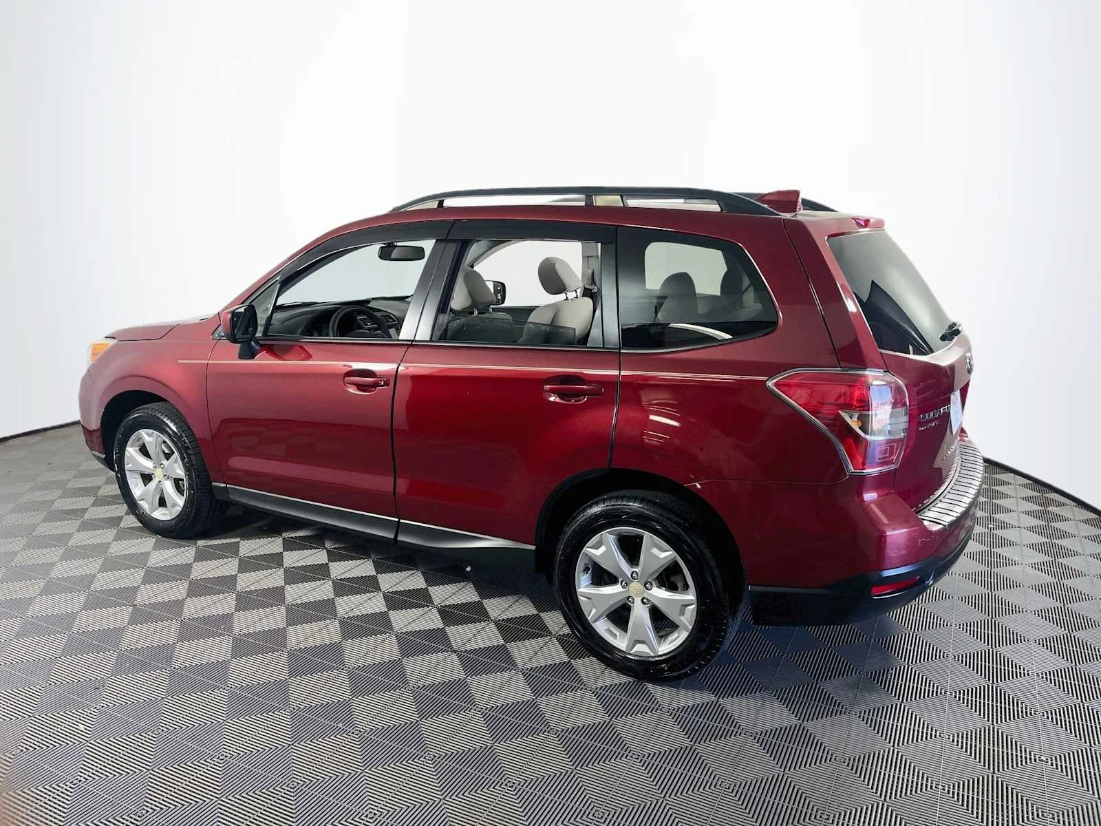 Used 2016 Venetian Red Pearl Subaru 2.5i Premium image 6