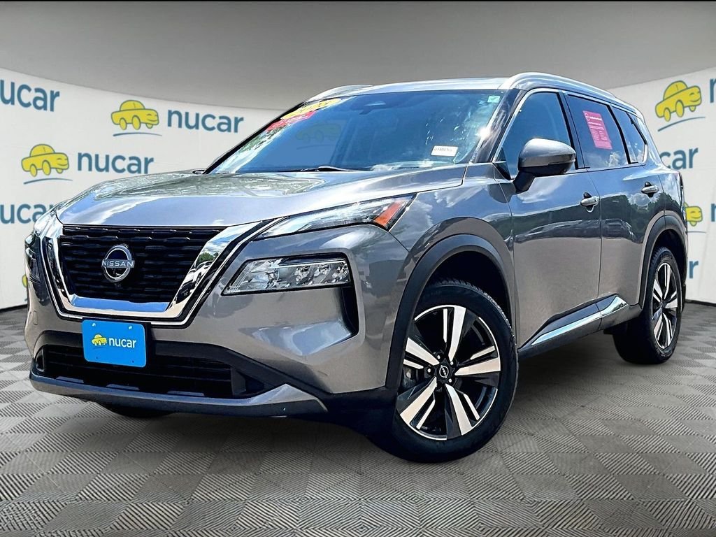 Used 2023 Gray Nissan SL image 3