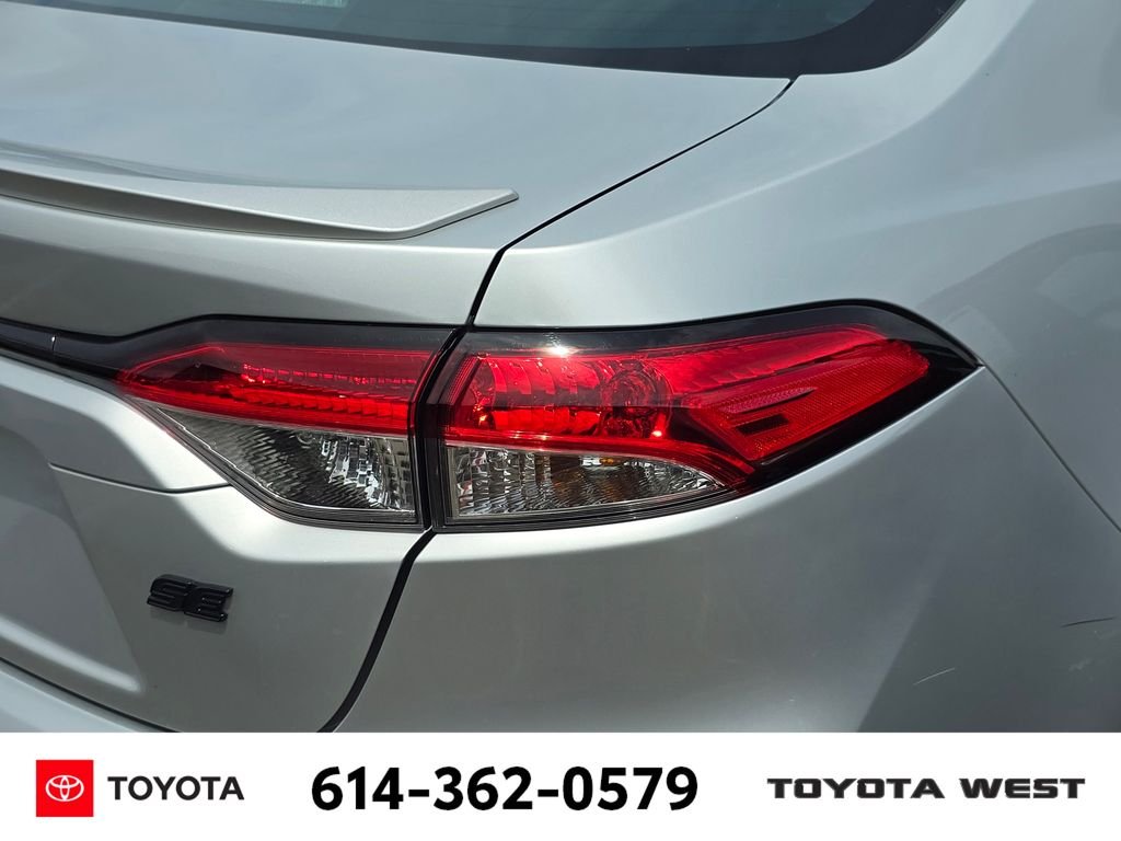 Used 2025  Toyota SE image 8