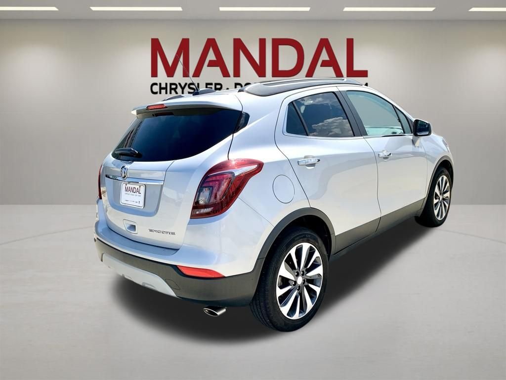 Used 2021 Silver Buick Preferred image 5