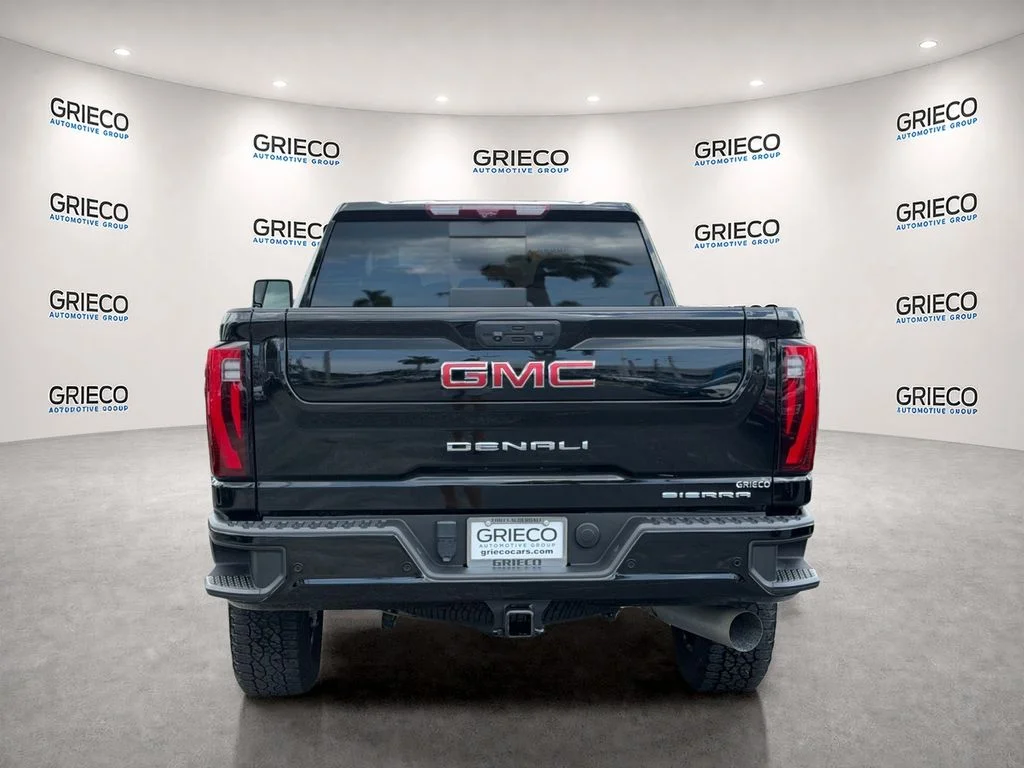 Used 2024 Onyx Black GMC Denali image 6