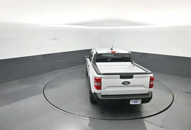 New 2026 Oxford White Ford XLT image 22