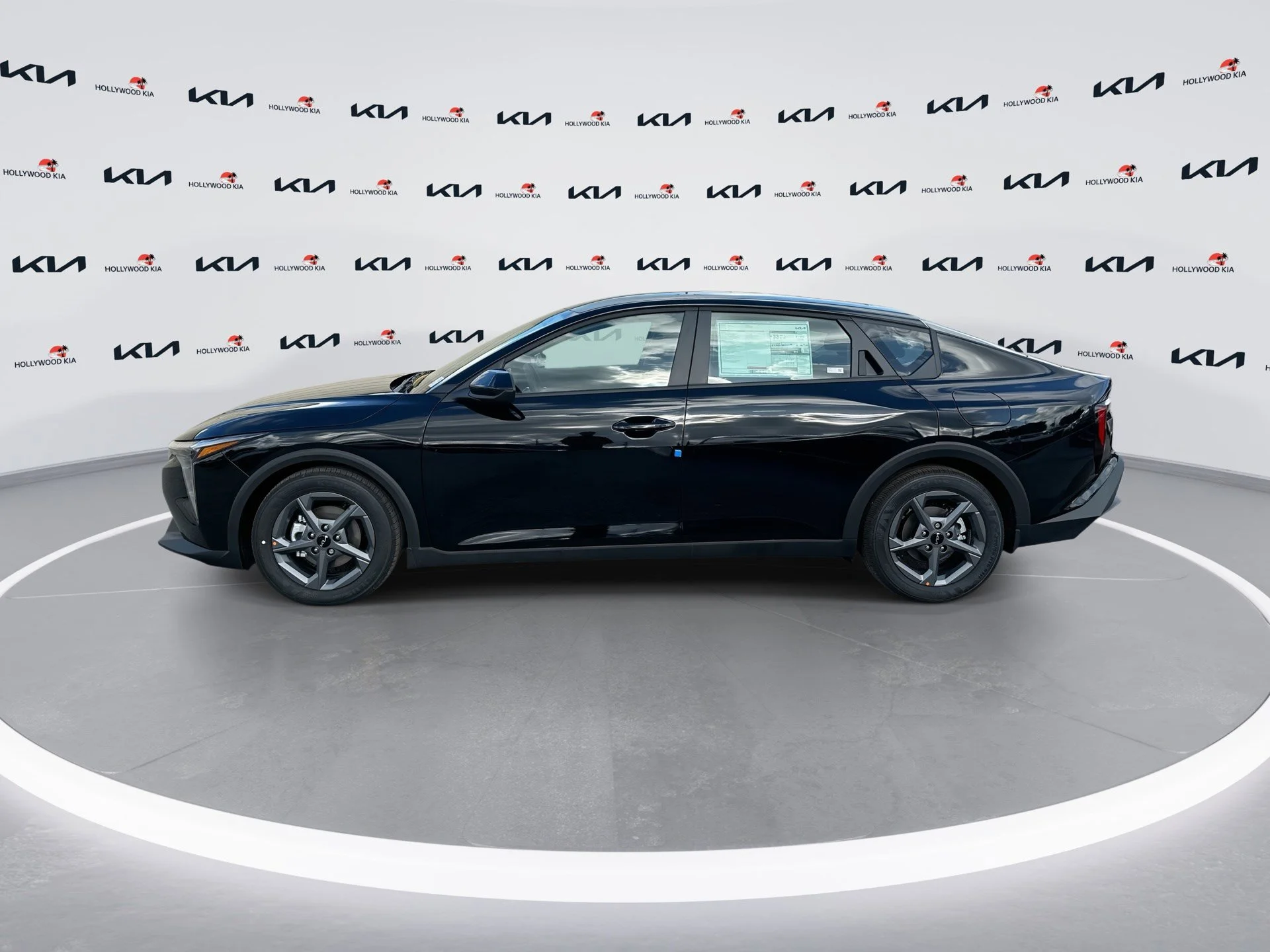 New 2026 Aurora Black Pearl Kia LXS image 5