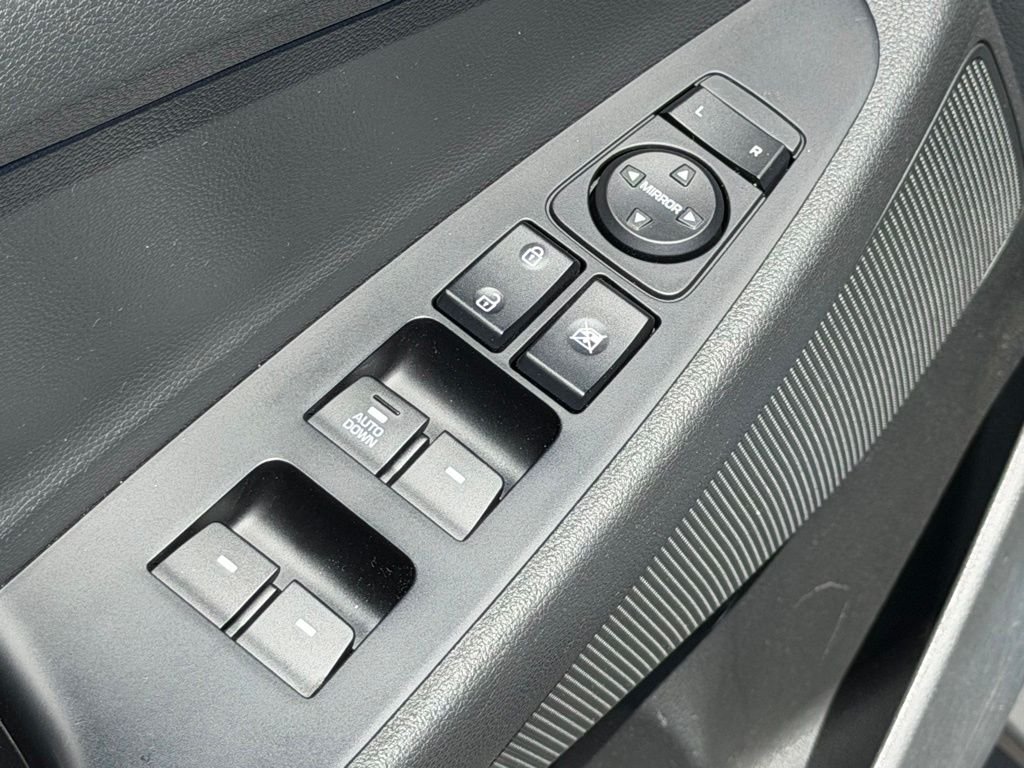 2020 Hyundai Tucson SE - Photo 18