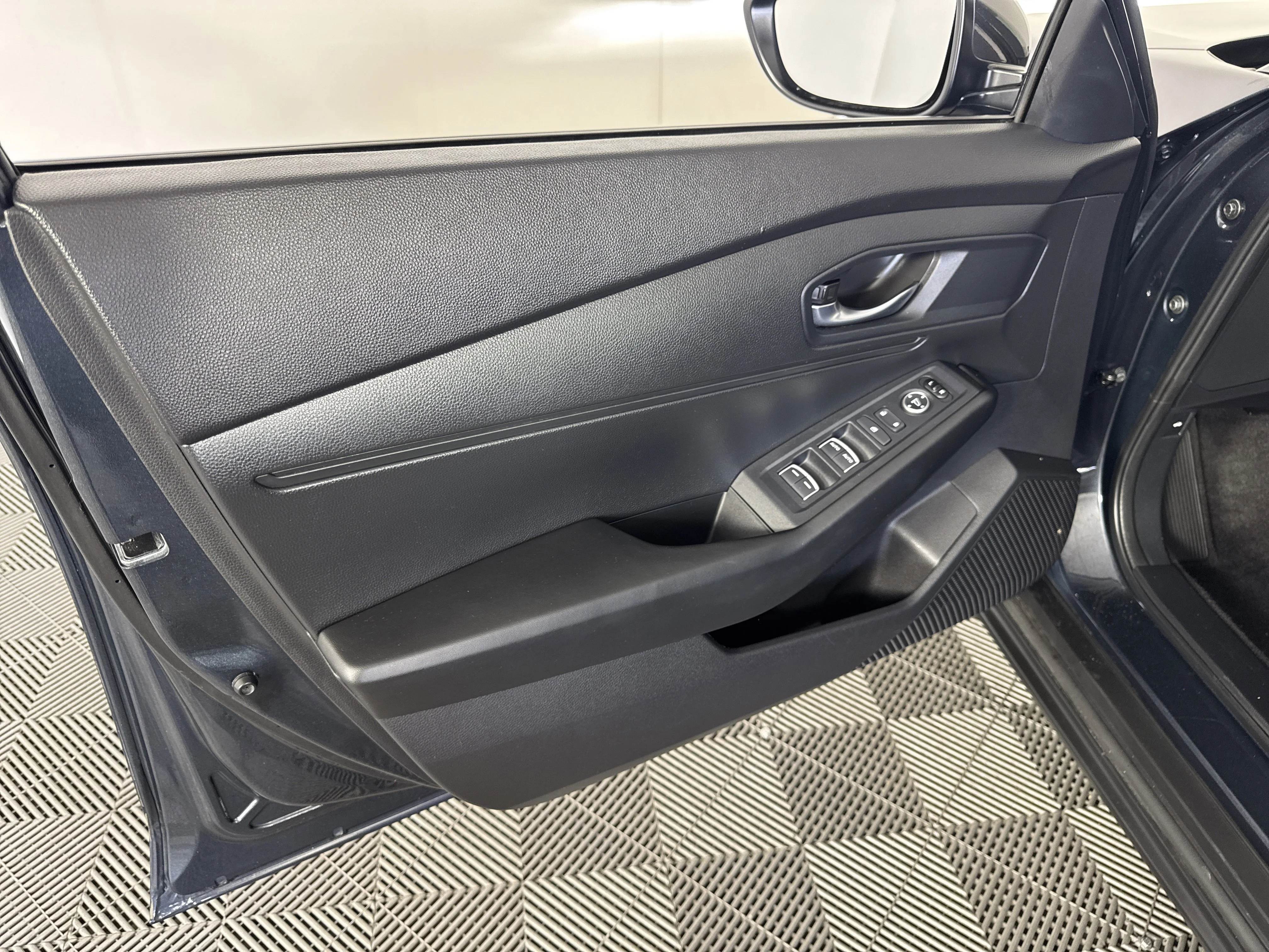 2023 Honda Accord LX - Photo 44