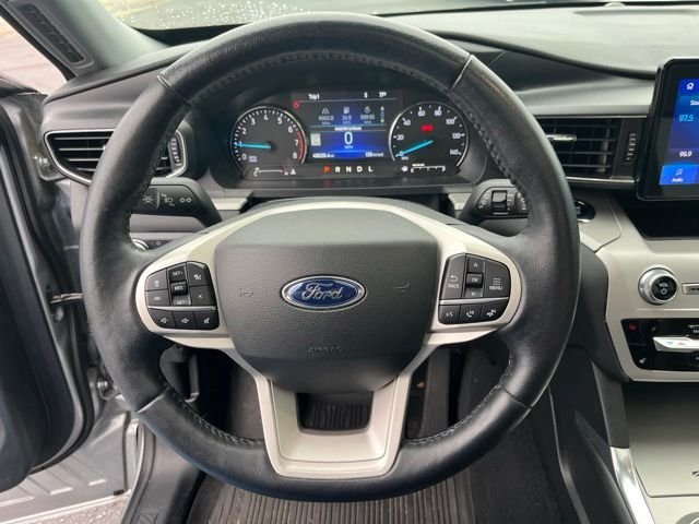 Used 2023 Silver Ford XLT image 18