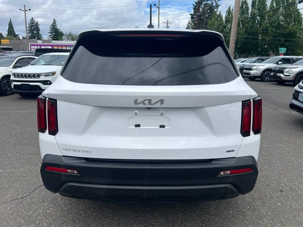 Used 2023 White Kia LX image 6