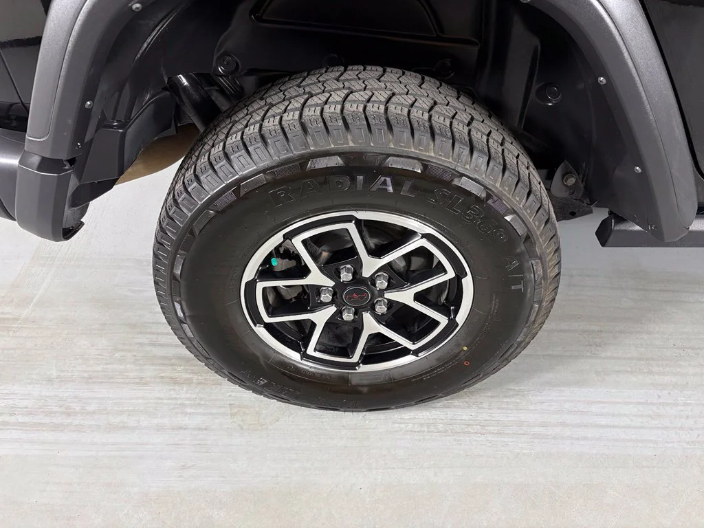 Used 2025 Black Jeep Rubicon image 11