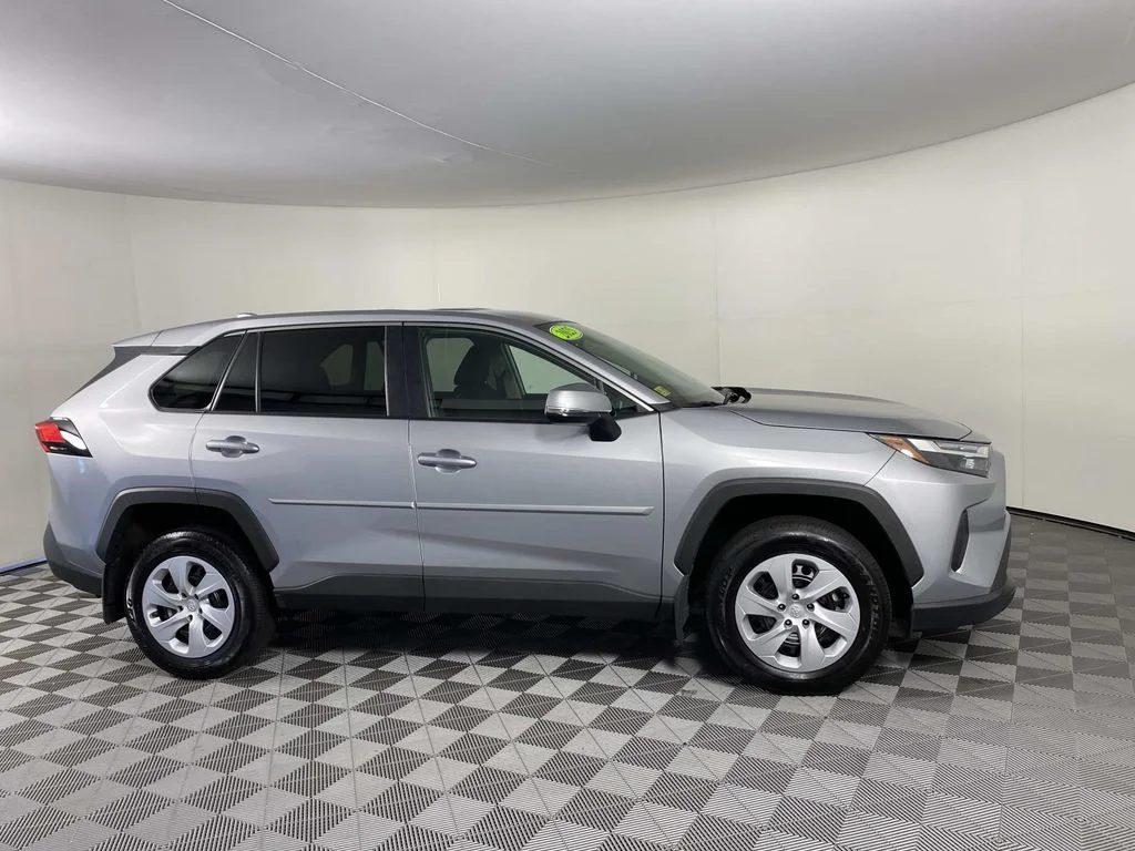 Used 2025 Silver Sky Metallic Toyota LE image 10