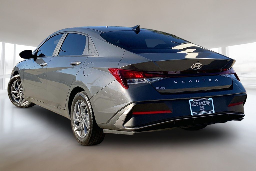 Used 2024 Ecotronic Gray Hyundai SEL image 12