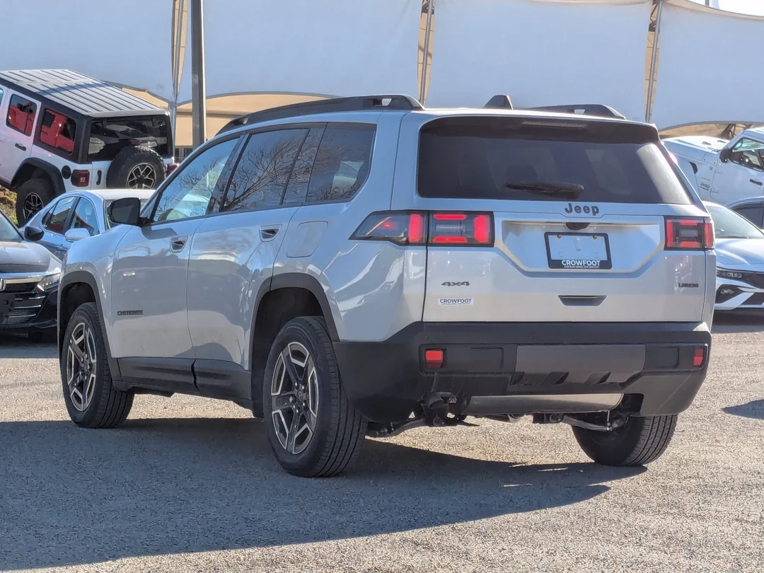 New 2026 Silver Jeep Laredo - - 4x4 - 1.6L Turbo Hybrid - Uconnect 5 w/ 12.3 Screen & More! image 6