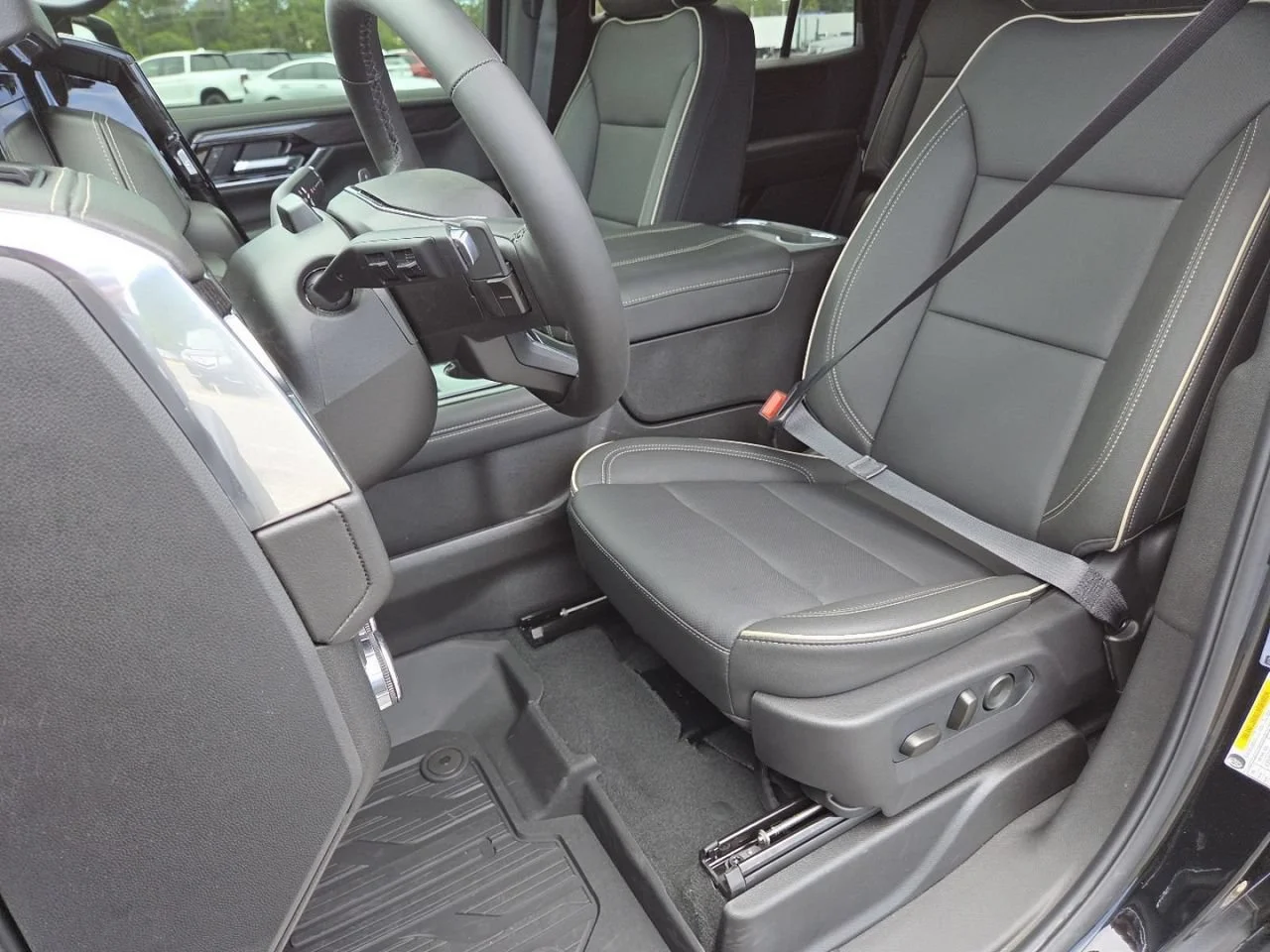 New 2026 Onyx Black GMC Elevation image 29