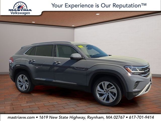 Used 2021 Gray Volkswagen 2.0T SEL image 1