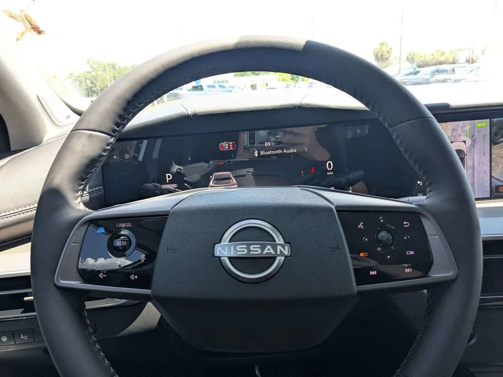 New 2026 White Nissan Platinum image 23