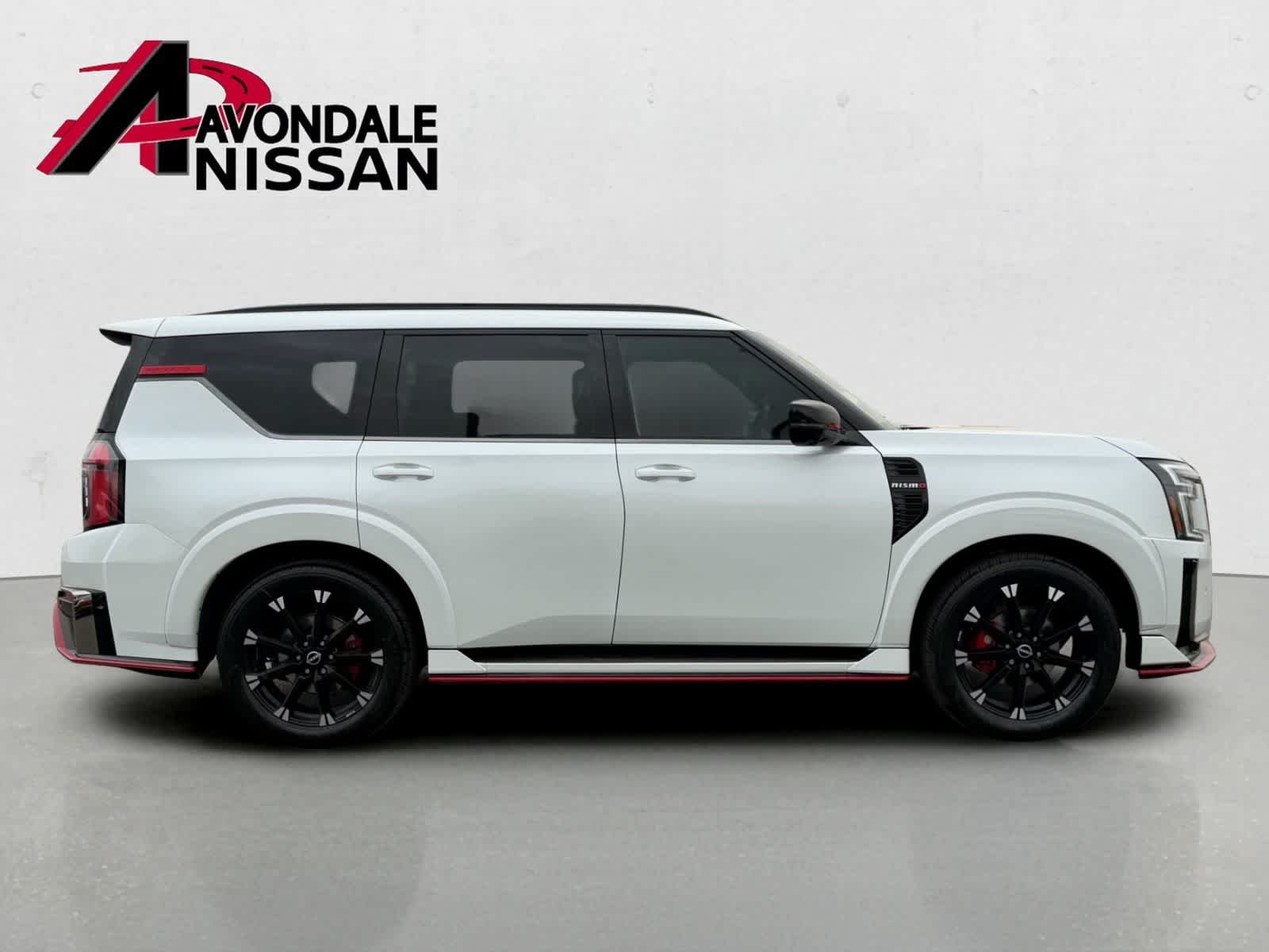 New 2026 Everest White TriCoat Nissan NISMO® image 8