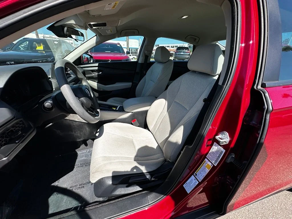 Used 2023 Red Honda LX image 22