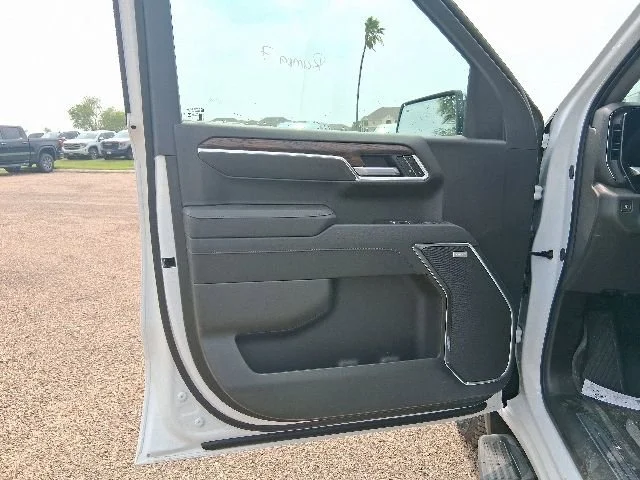 2026 GMC Sierra 1500 SLT - Photo 12