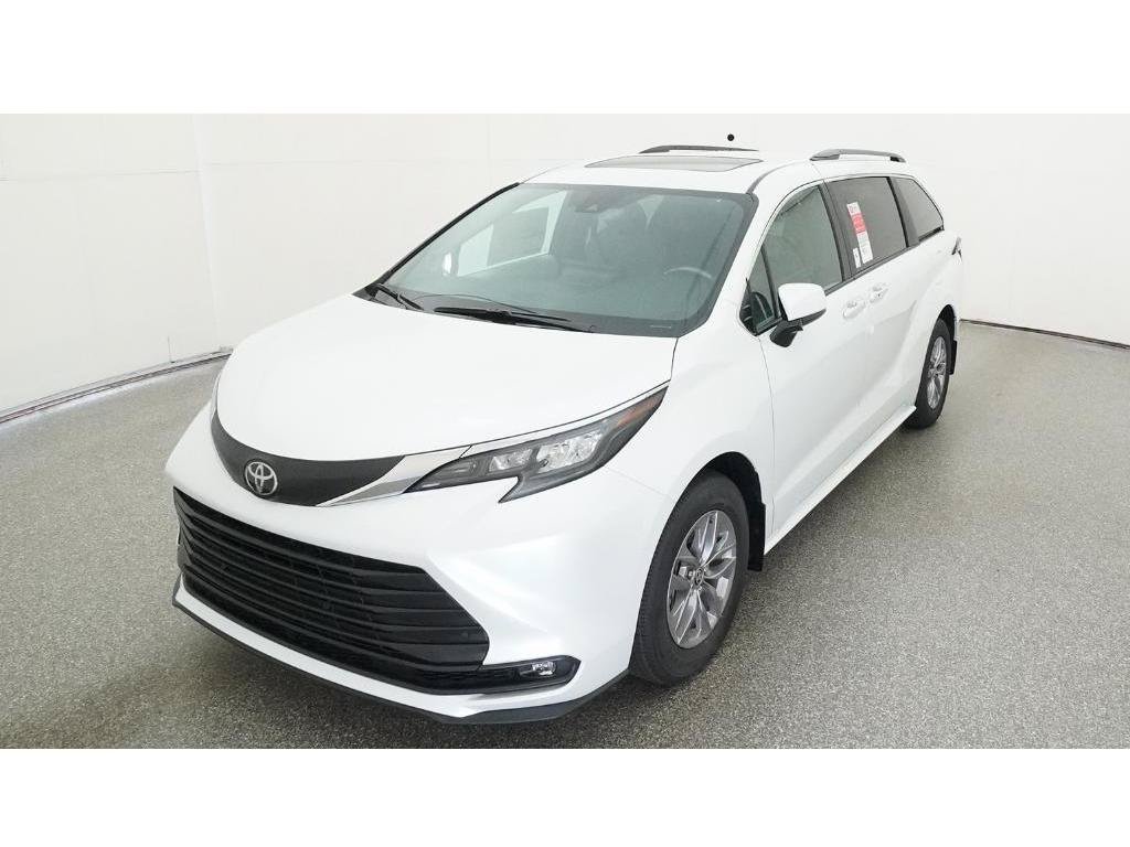 New 2026 Wind Chill Pearl Toyota XLE image 16