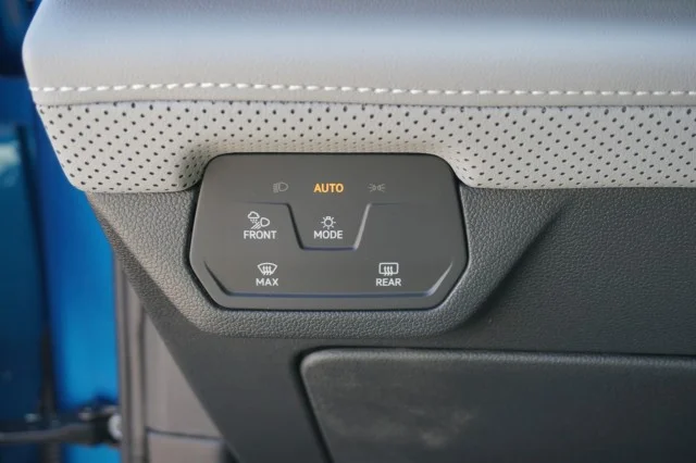 2024 Volkswagen Atlas Cross Sport SEL R-LINE - Photo 28