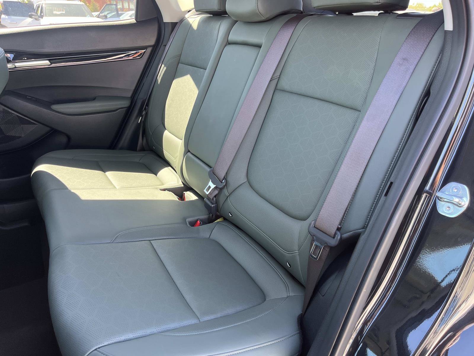Used 2024 Fusion Black Kia SX image 21