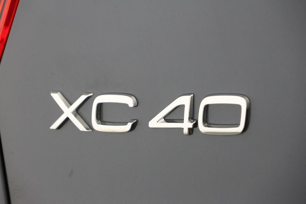 Used 2026 Denim Blue Volvo B5 Ultra image 9