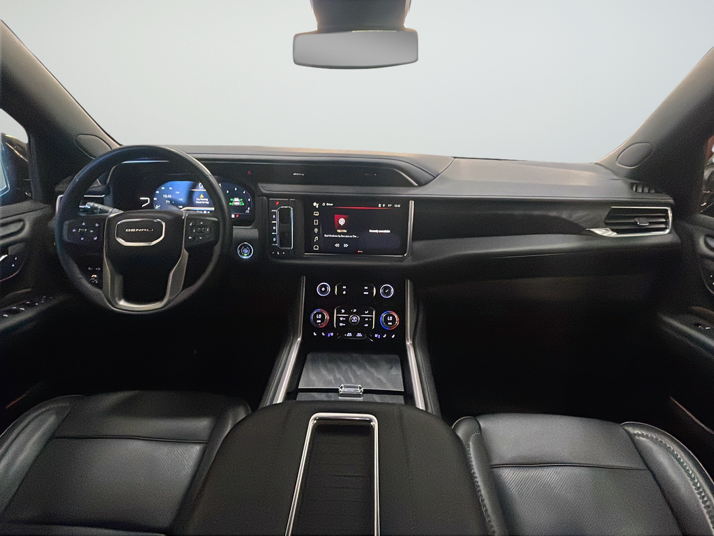 Used 2023 Silver GMC Denali image 10