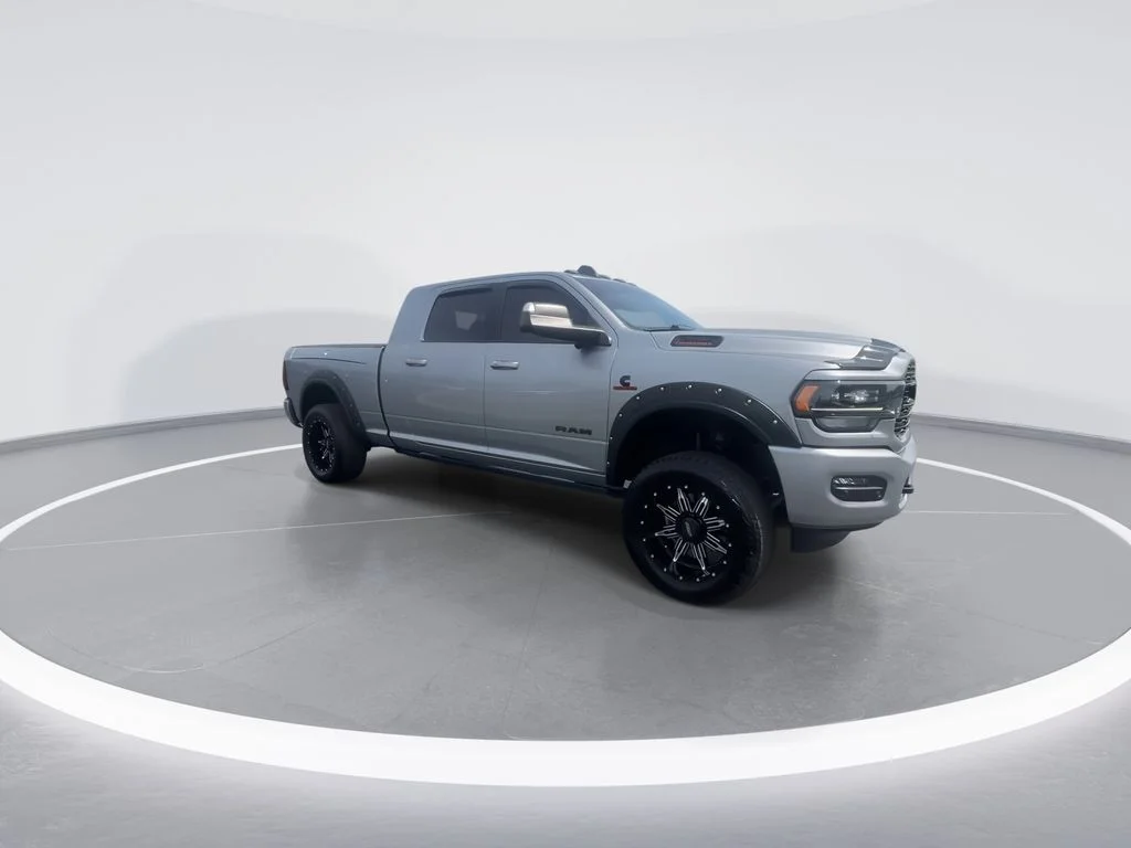 Used 2022 Silver Ram Limited image 2