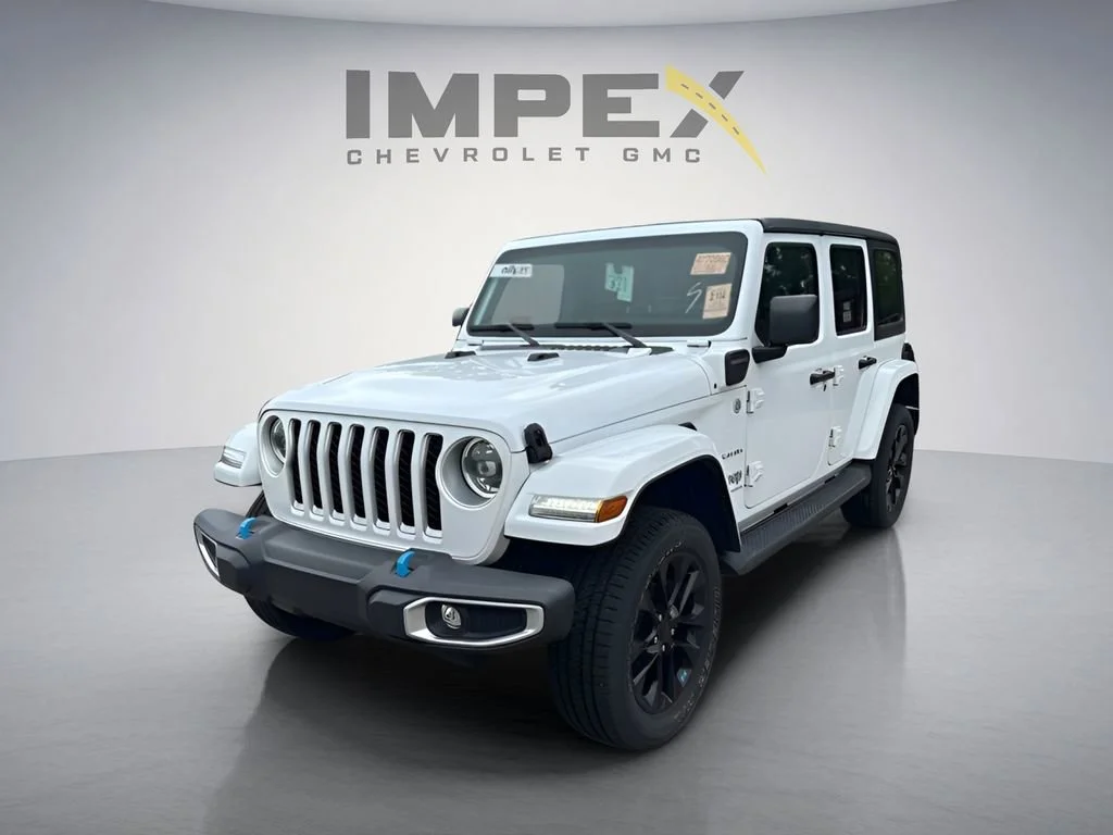 Used 2023 White Jeep Sahara image 1