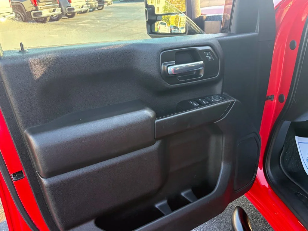Used 2021 RED HOT Chevrolet Custom image 11
