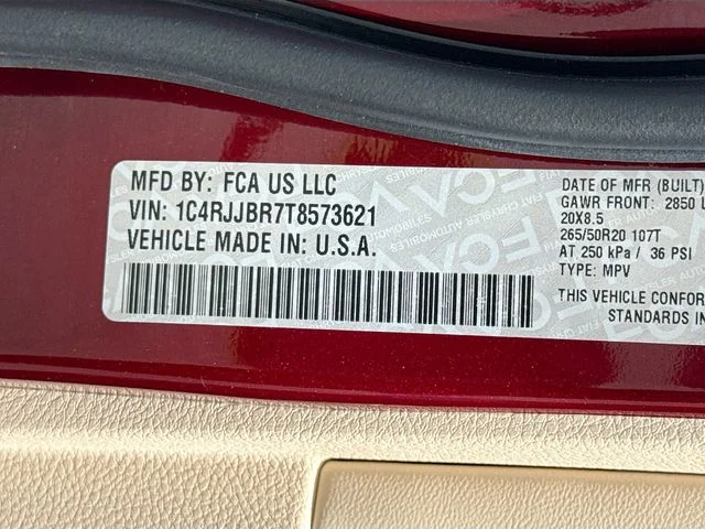 New 2026 Velvet Red Pearl-Coat Exterior Paint Jeep Limited image 22