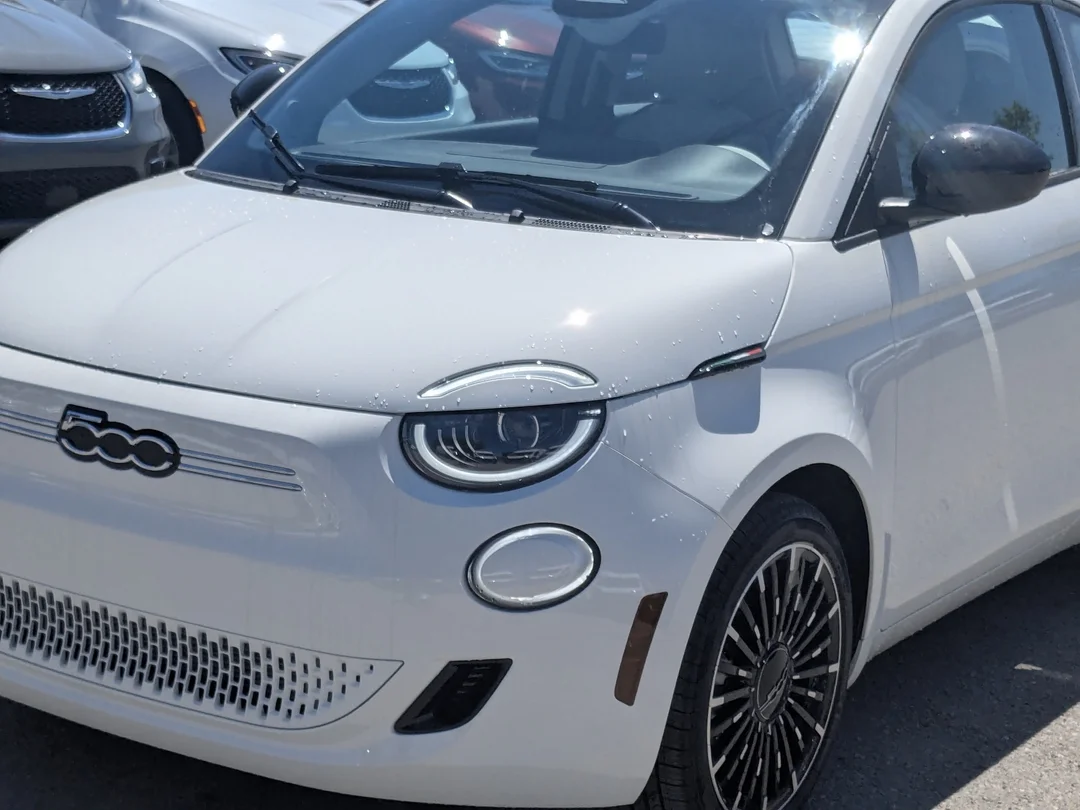 New 2026 White FIAT Pop - - FWD - Backup Camera - Lane Keep Assist - Rear Park Assist - Auto Climate & More! image 10