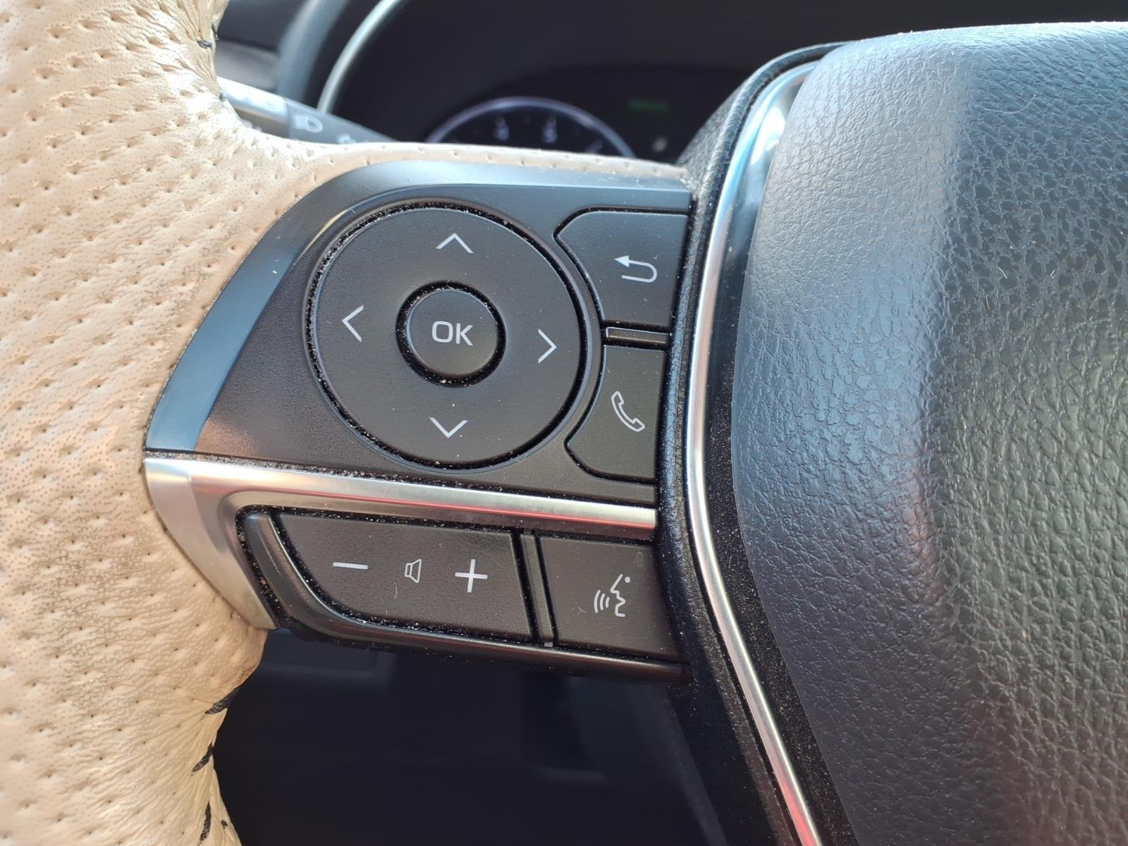 2019 Toyota Avalon Limited - Photo 19