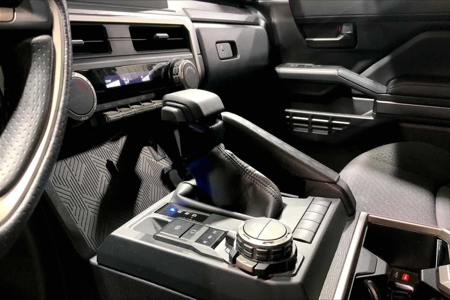 Used 2025 Cutting Edge Toyota SR5 image 17