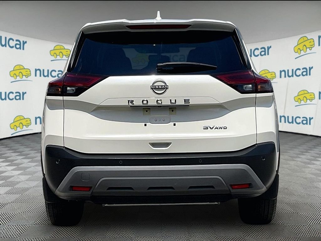 Used 2023 White Nissan SV image 5