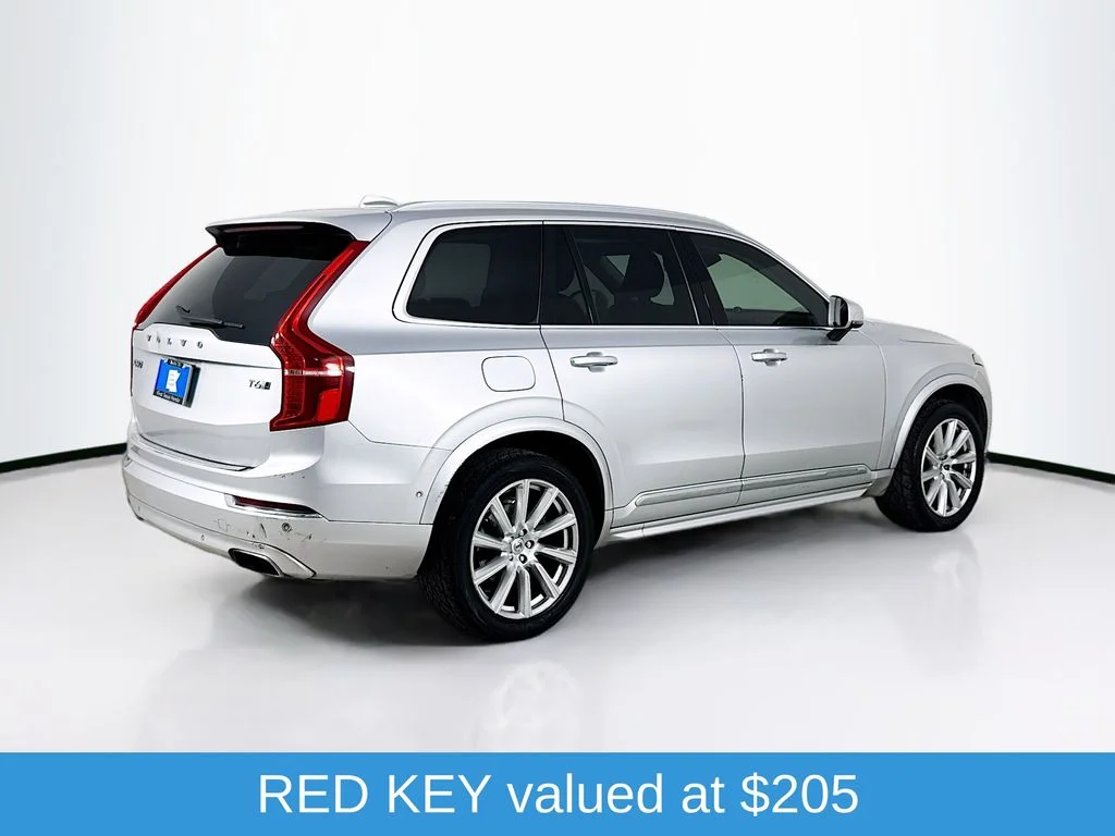 Used 2018 Bright Silver Metallic Volvo T6 Inscription image 8
