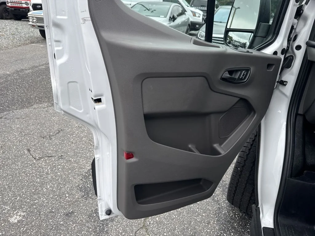 Used 2024 White Ford Base image 19